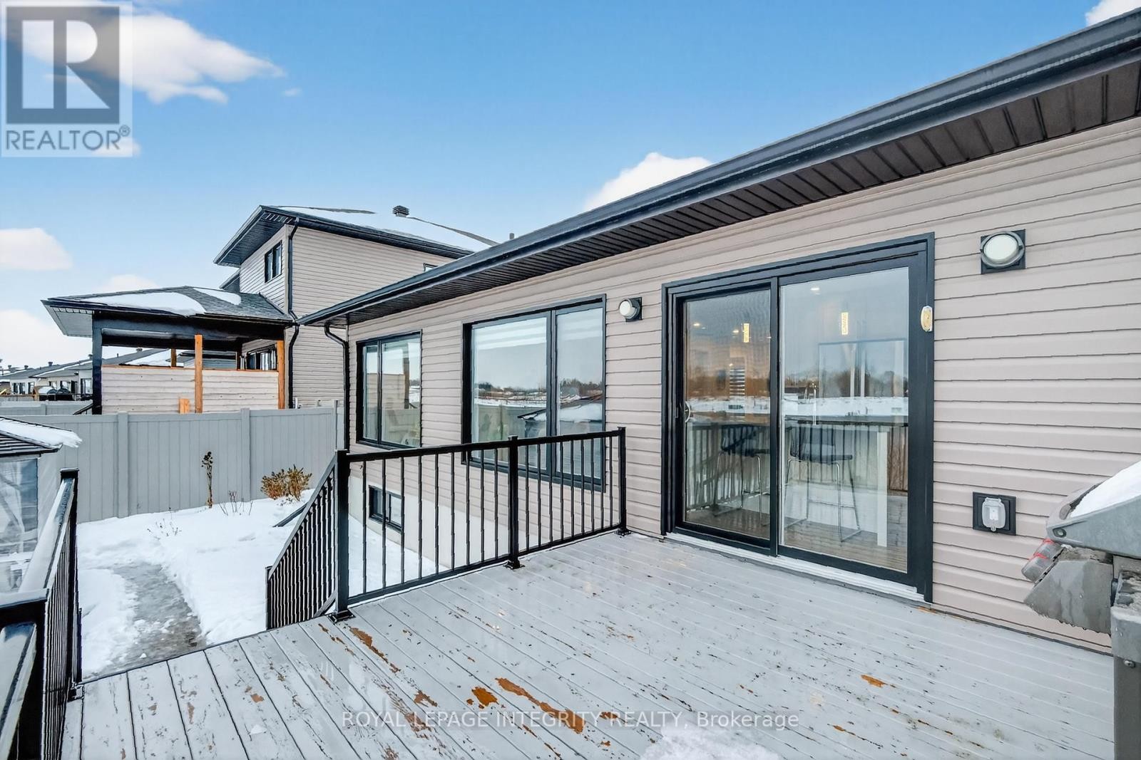 












329 DORE STREET

,
Casselman,




Ontario
K0A1M0

