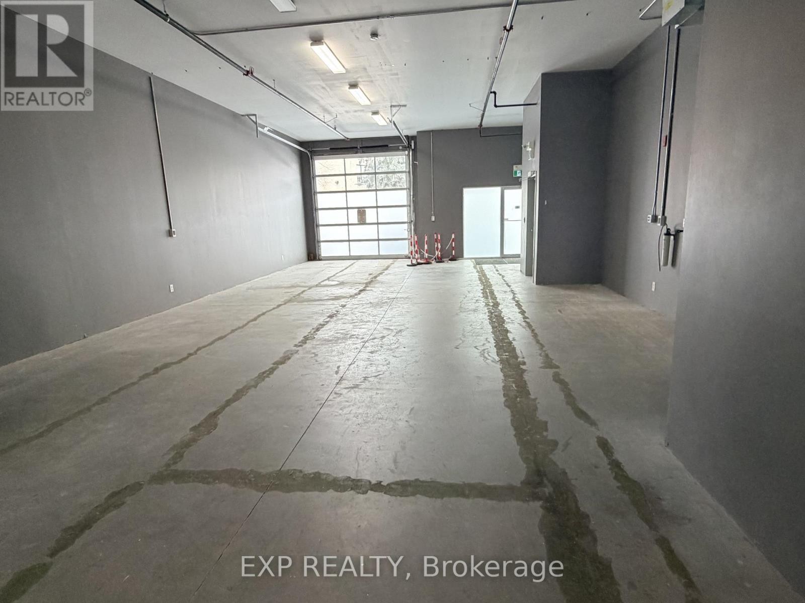 












108+118 - 65 DENZIL DOYLE COURT

,
Ottawa,




Ontario
K2M2G8

