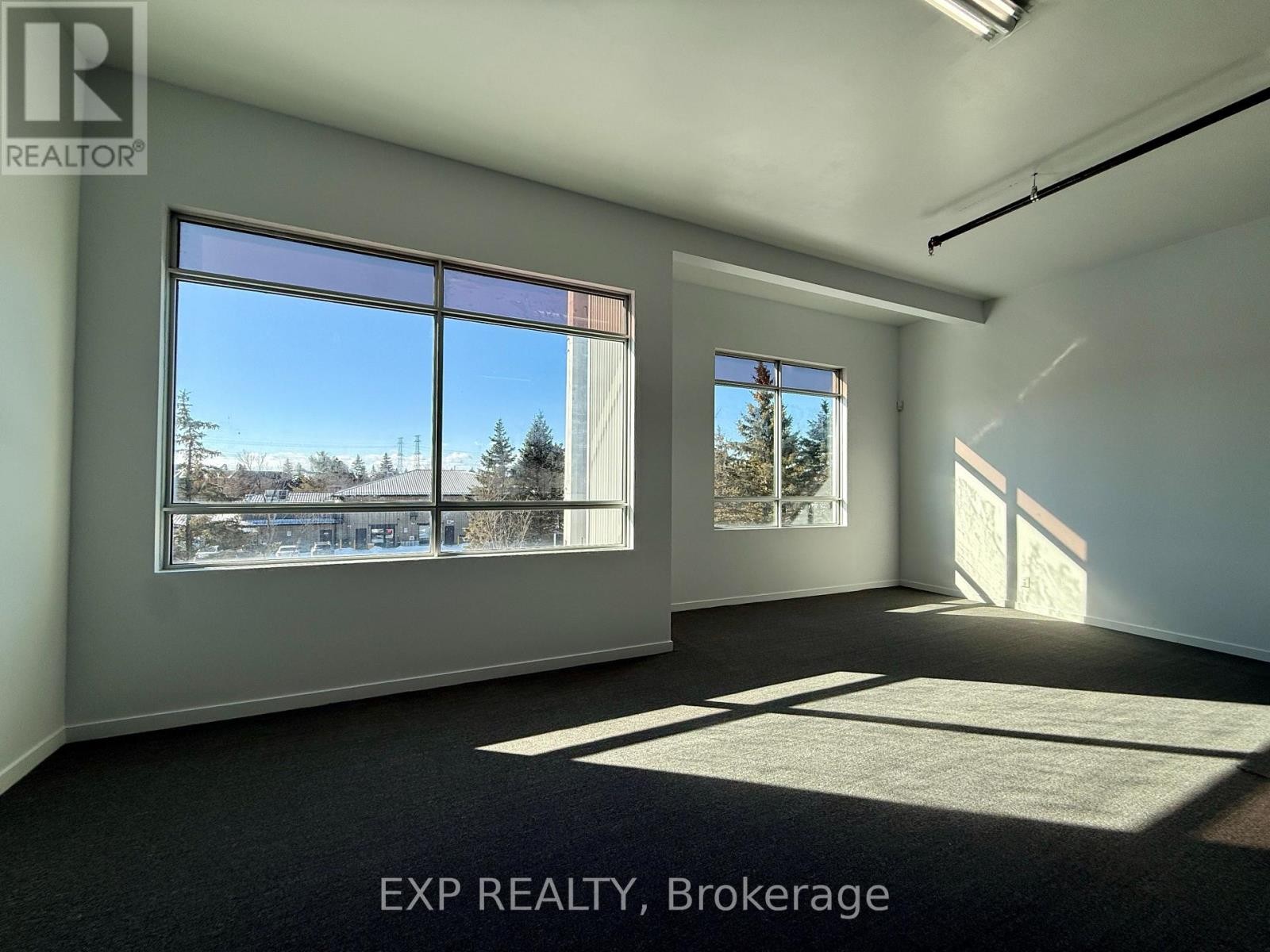 












213 - 65 DENZIL DOYLE COURT

,
Ottawa,




Ontario
K2M2G8

