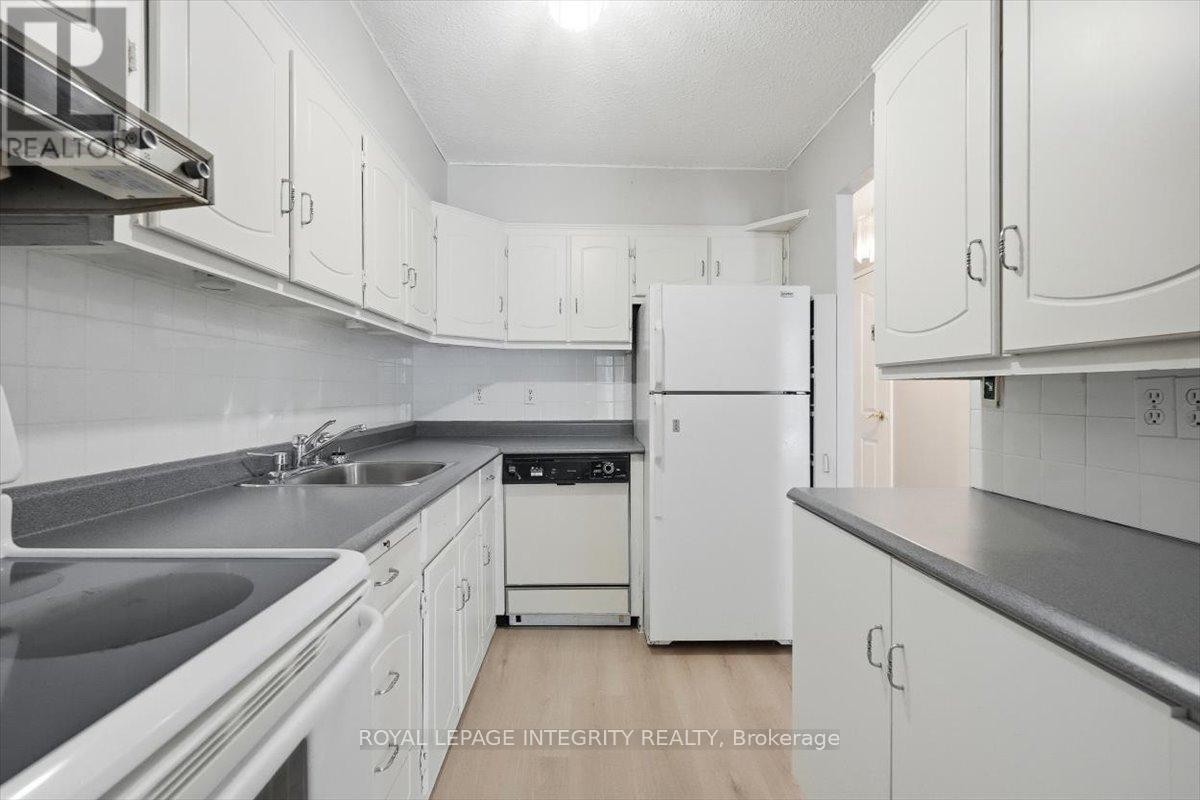 












109 - 158A MCARTHUR AVENUE

,
Ottawa,




Ontario
K1L7E7

