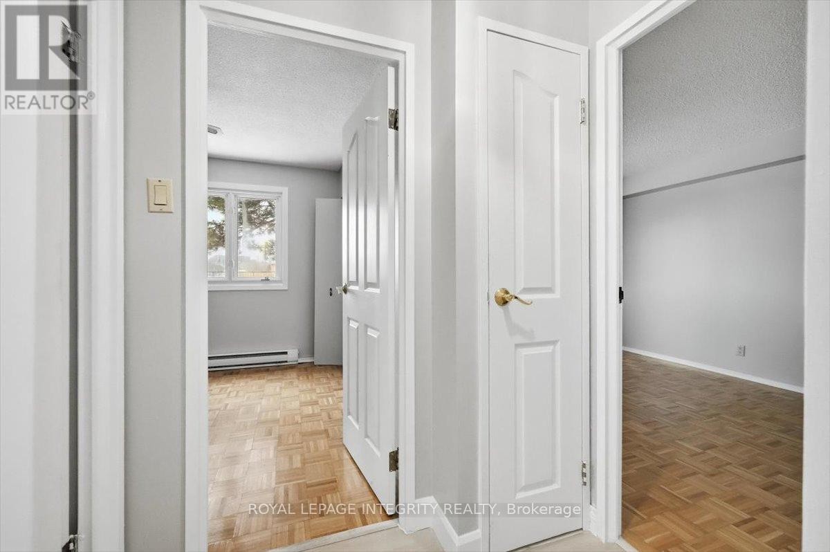 












109 - 158A MCARTHUR AVENUE

,
Ottawa,




Ontario
K1L7E7

