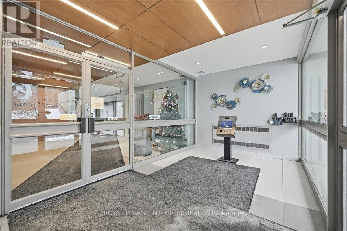 












109 - 158A MCARTHUR AVENUE

,
Ottawa,




Ontario
K1L7E7

