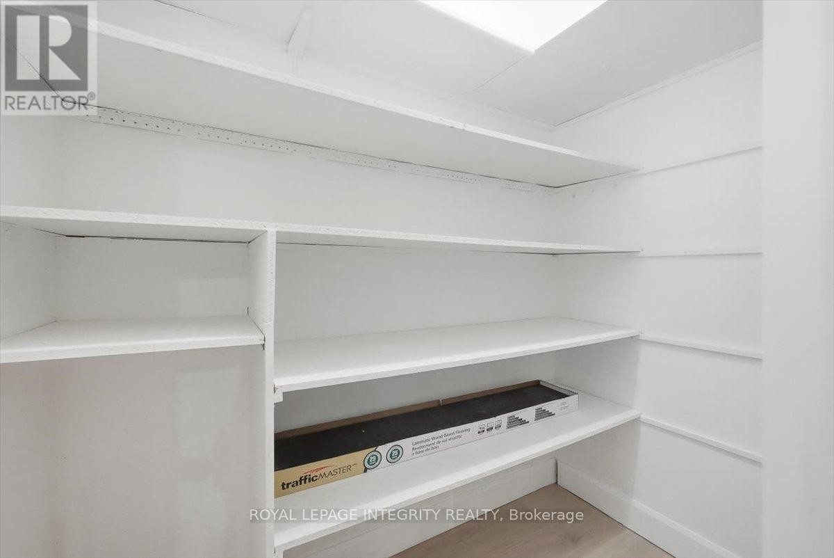 












109 - 158A MCARTHUR AVENUE

,
Ottawa,




Ontario
K1L7E7

