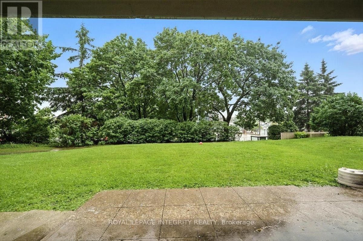 












109 - 158A MCARTHUR AVENUE

,
Ottawa,




Ontario
K1L7E7

