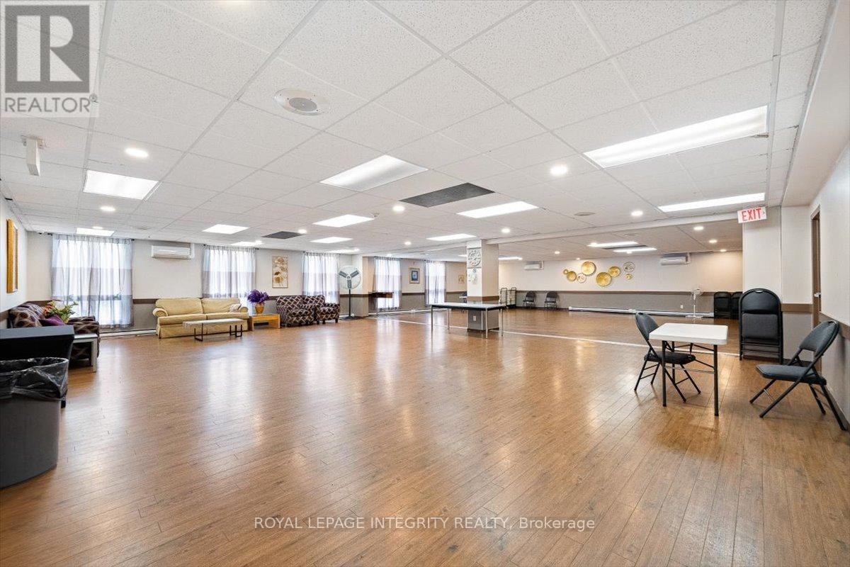 












109 - 158A MCARTHUR AVENUE

,
Ottawa,




Ontario
K1L7E7

