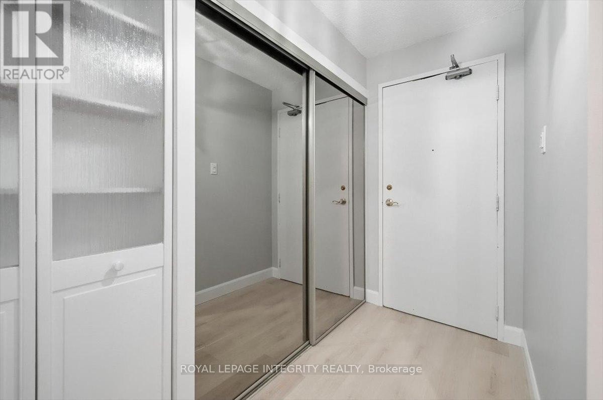 












109 - 158A MCARTHUR AVENUE

,
Ottawa,




Ontario
K1L7E7

