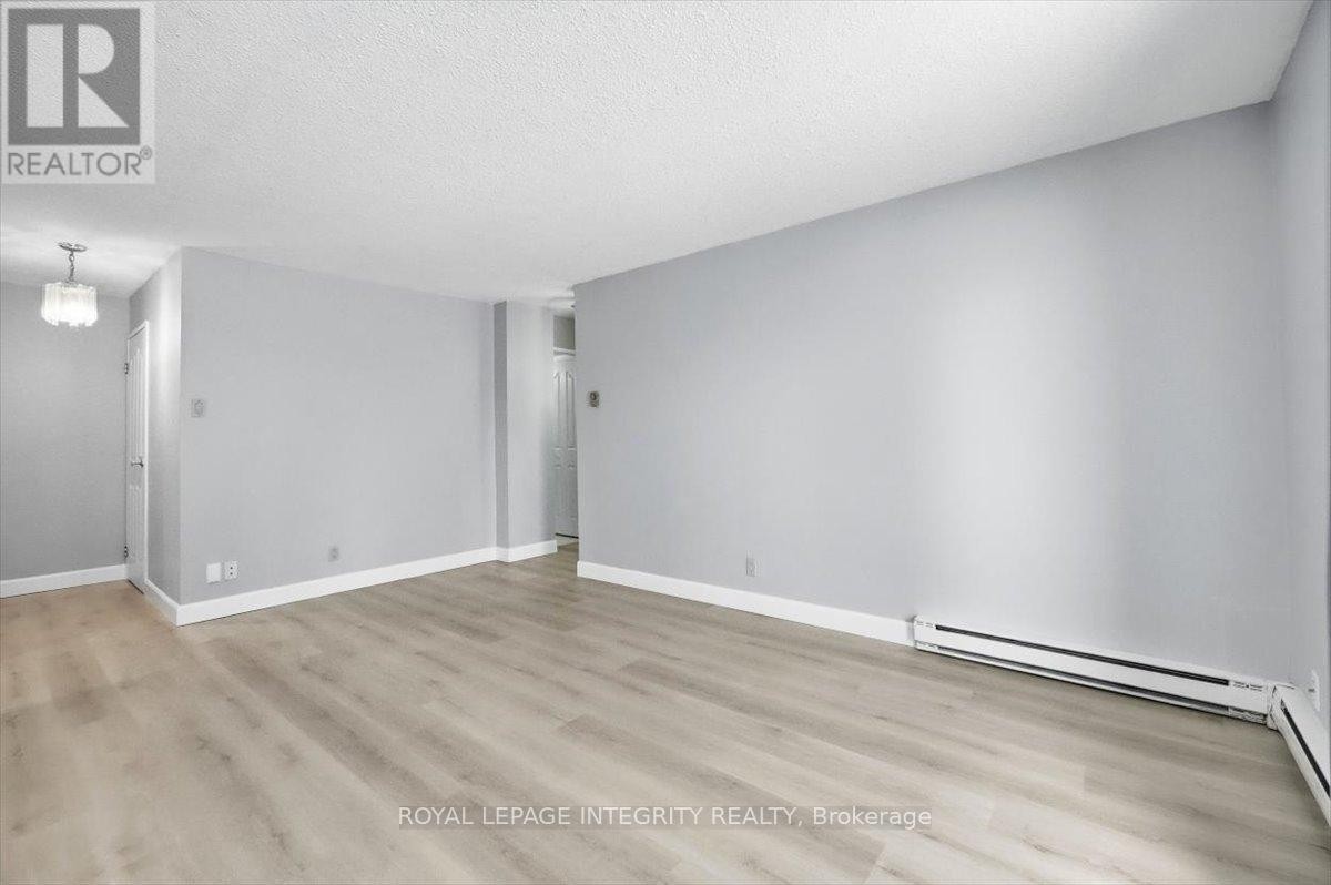 












109 - 158A MCARTHUR AVENUE

,
Ottawa,




Ontario
K1L7E7

