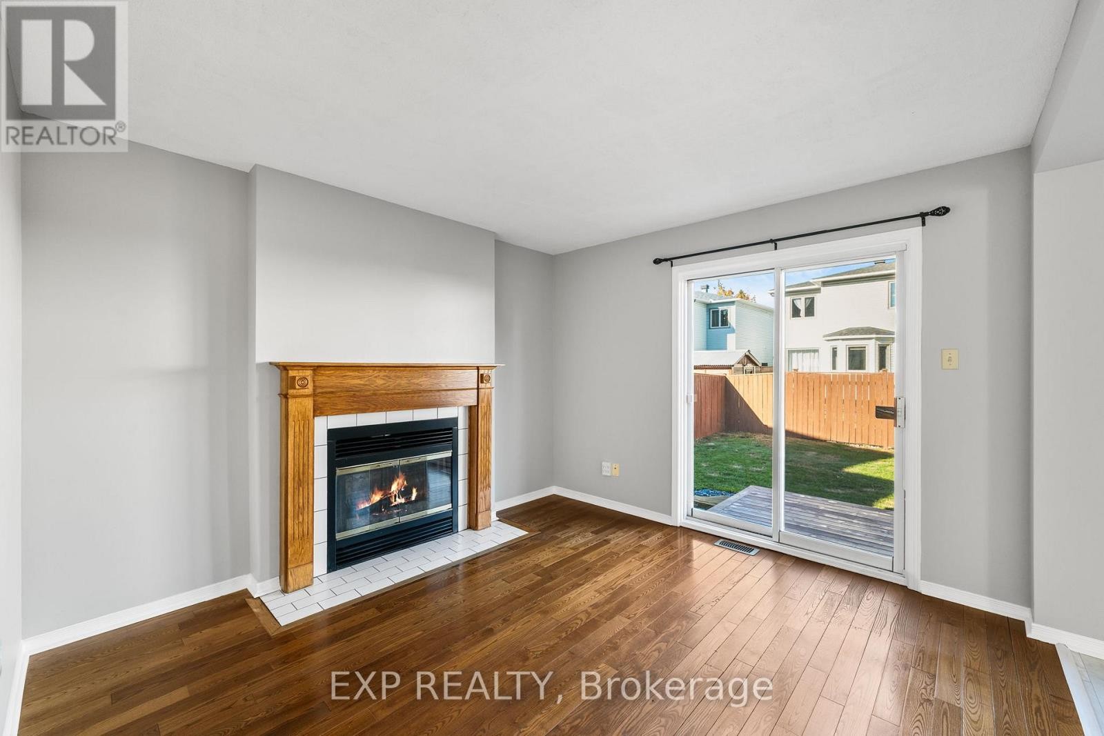 












32 PEACOCK CRESCENT

,
Ottawa,




Ontario
K2J3P6

