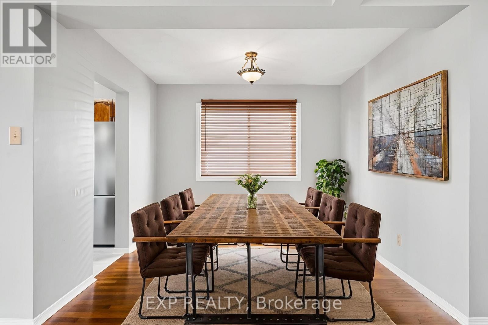 












32 PEACOCK CRESCENT

,
Ottawa,




Ontario
K2J3P6

