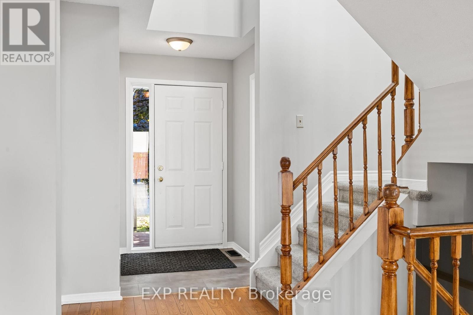 












32 PEACOCK CRESCENT

,
Ottawa,




Ontario
K2J3P6

