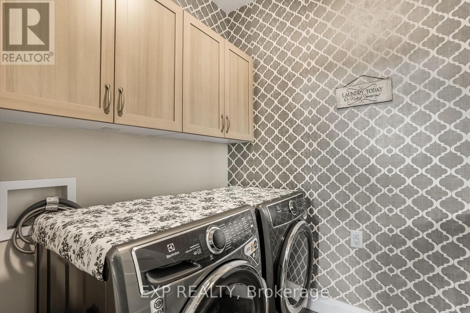 












42 GRANITE STREET

,
Clarence-Rockland,




Ontario
K4K0H8

