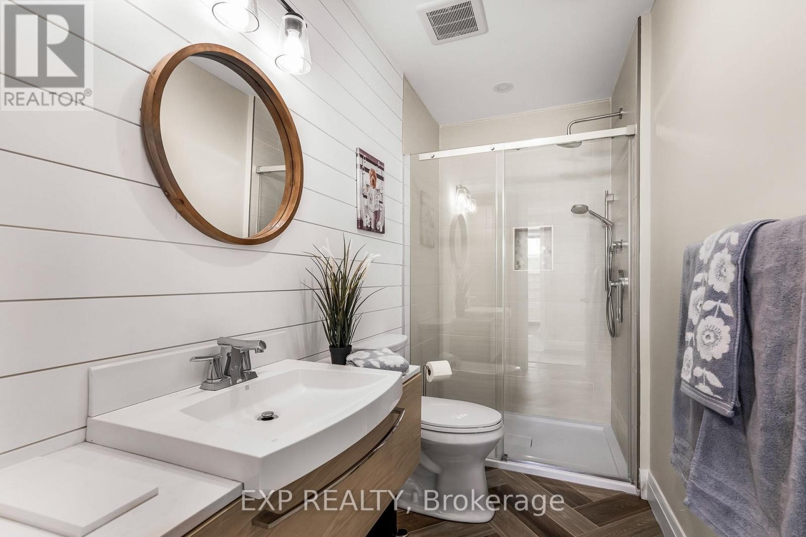 












42 GRANITE STREET

,
Clarence-Rockland,




Ontario
K4K0H8

