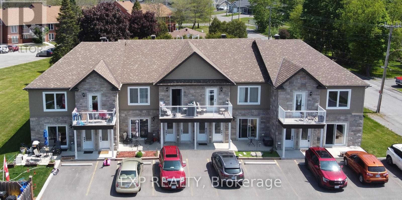 












73 & 75 KENYON STREET E

,
North Glengarry,




Ontario
K0C1A0

