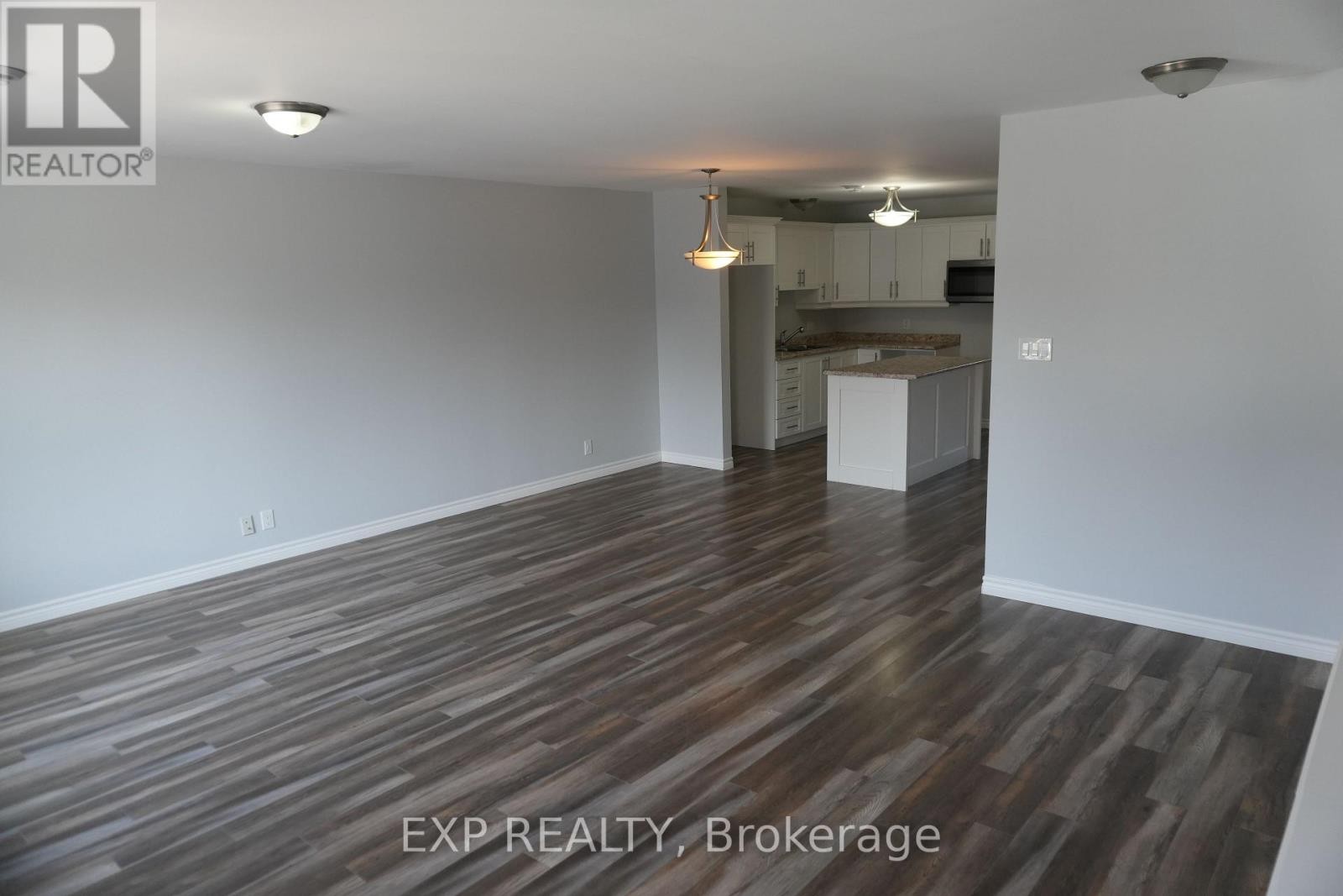 












73 & 75 KENYON STREET E

,
North Glengarry,




Ontario
K0C1A0

