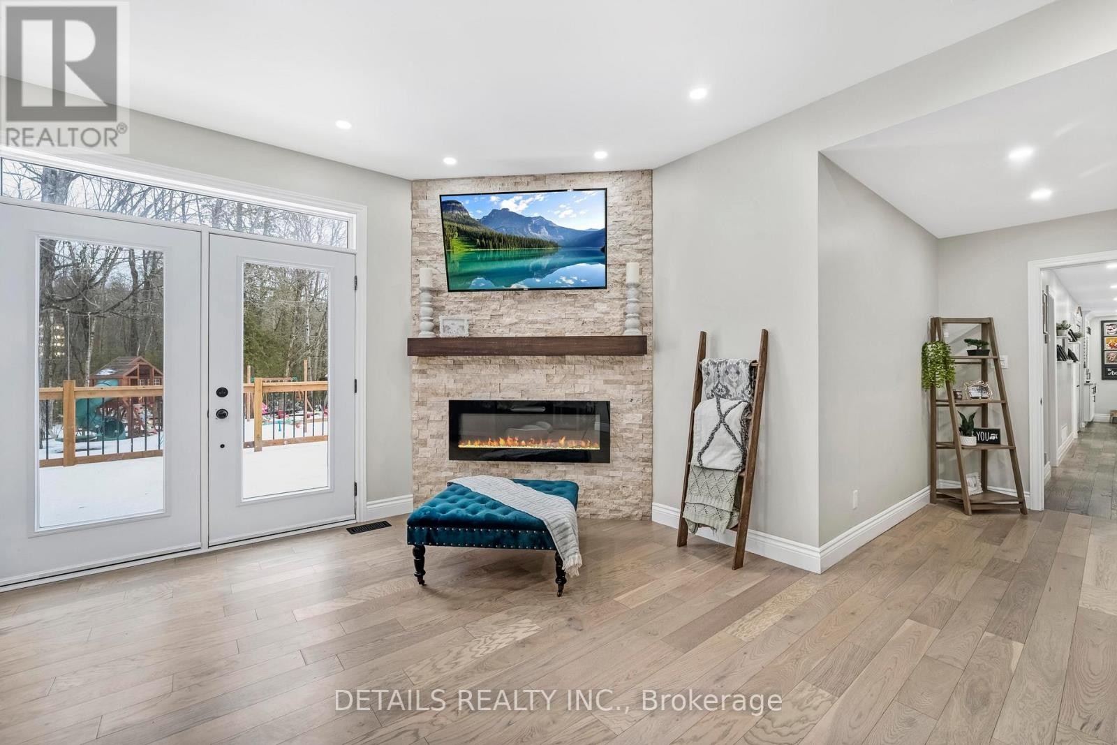 












387 CAMPBELL SIDE ROAD

,
Mississippi Mills,




Ontario
K0A3L0

