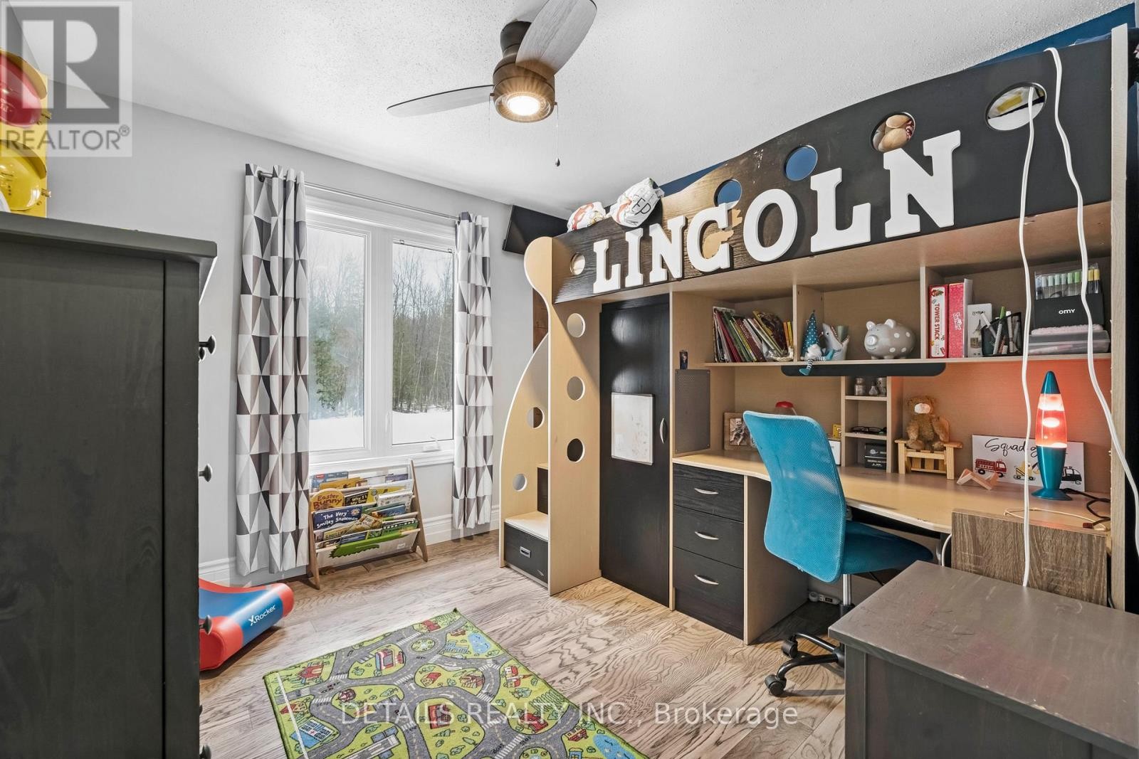 












387 CAMPBELL SIDE ROAD

,
Mississippi Mills,




Ontario
K0A3L0

