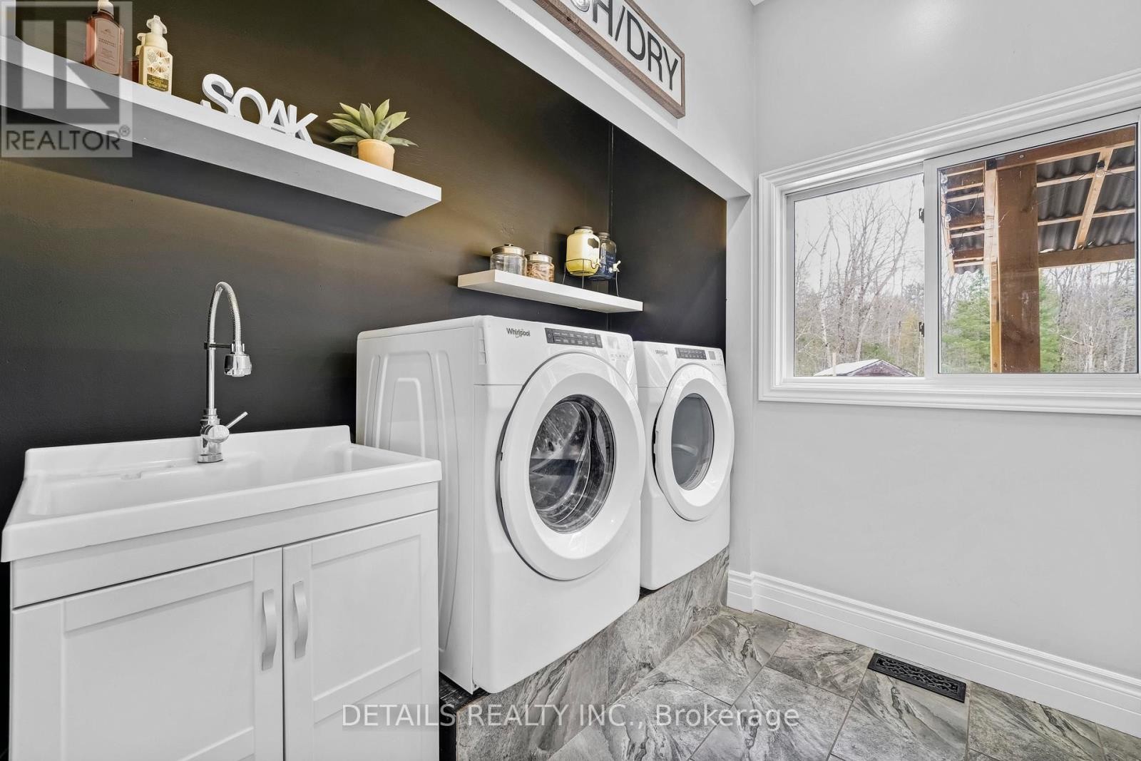 












387 CAMPBELL SIDE ROAD

,
Mississippi Mills,




Ontario
K0A3L0

