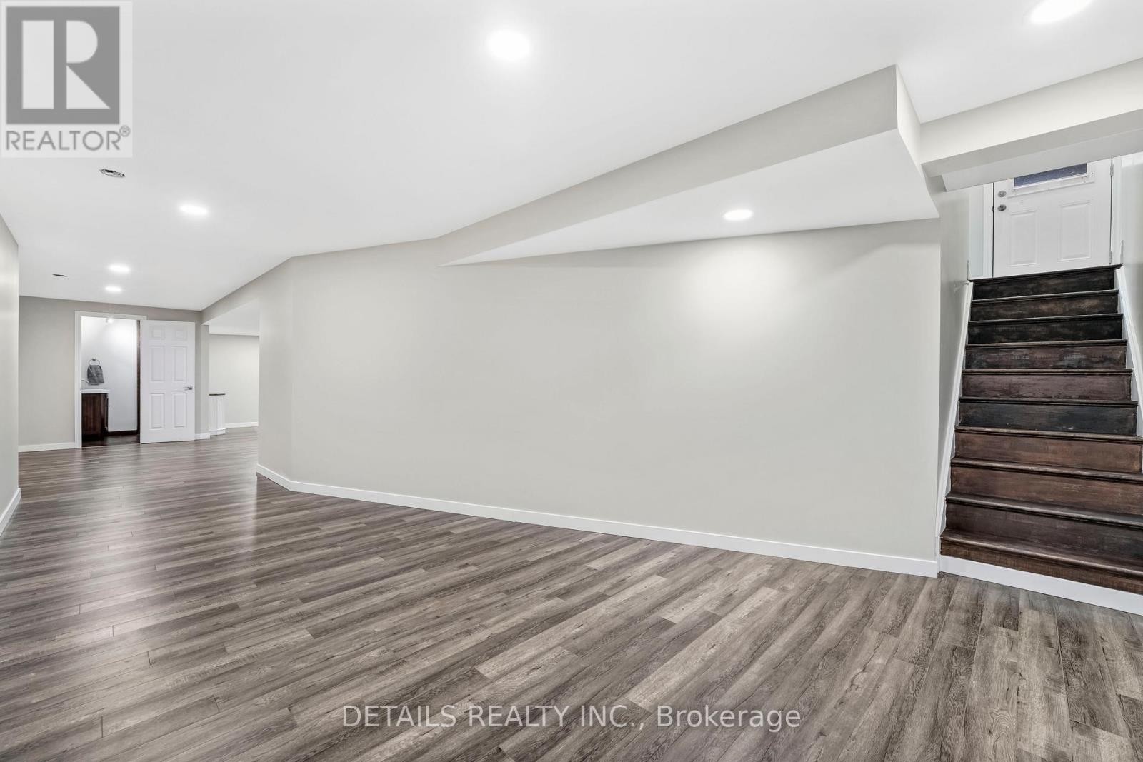 












387 CAMPBELL SIDE ROAD

,
Mississippi Mills,




Ontario
K0A3L0

