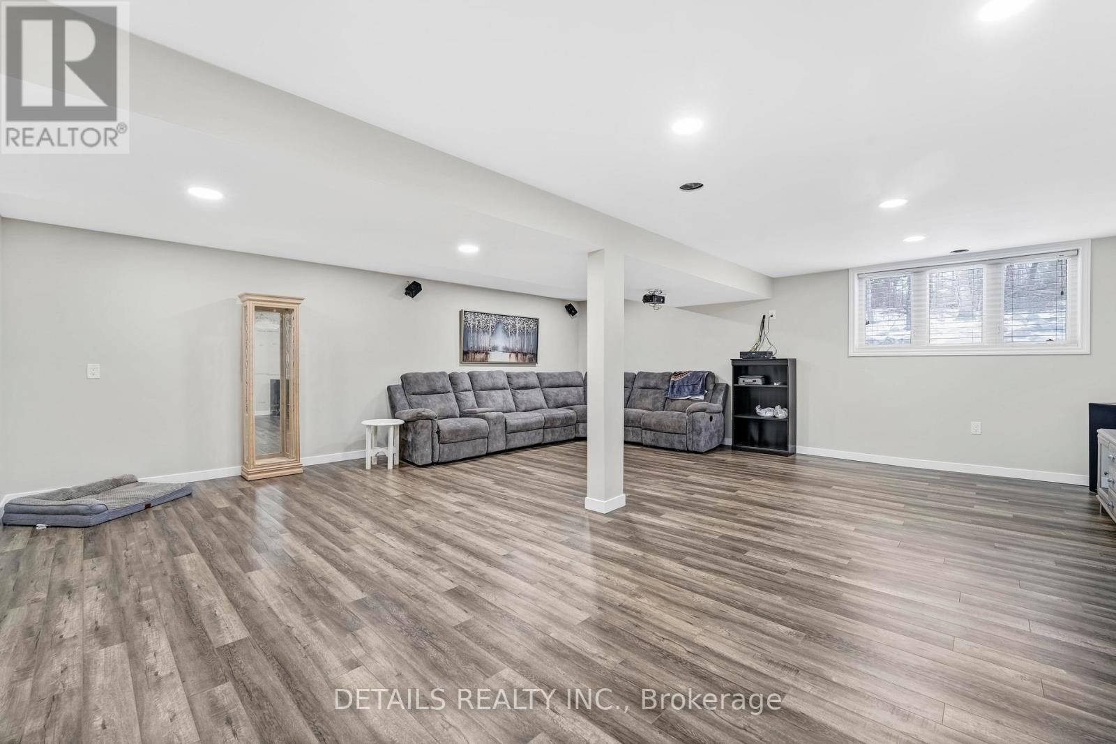 












387 CAMPBELL SIDE ROAD

,
Mississippi Mills,




Ontario
K0A3L0

