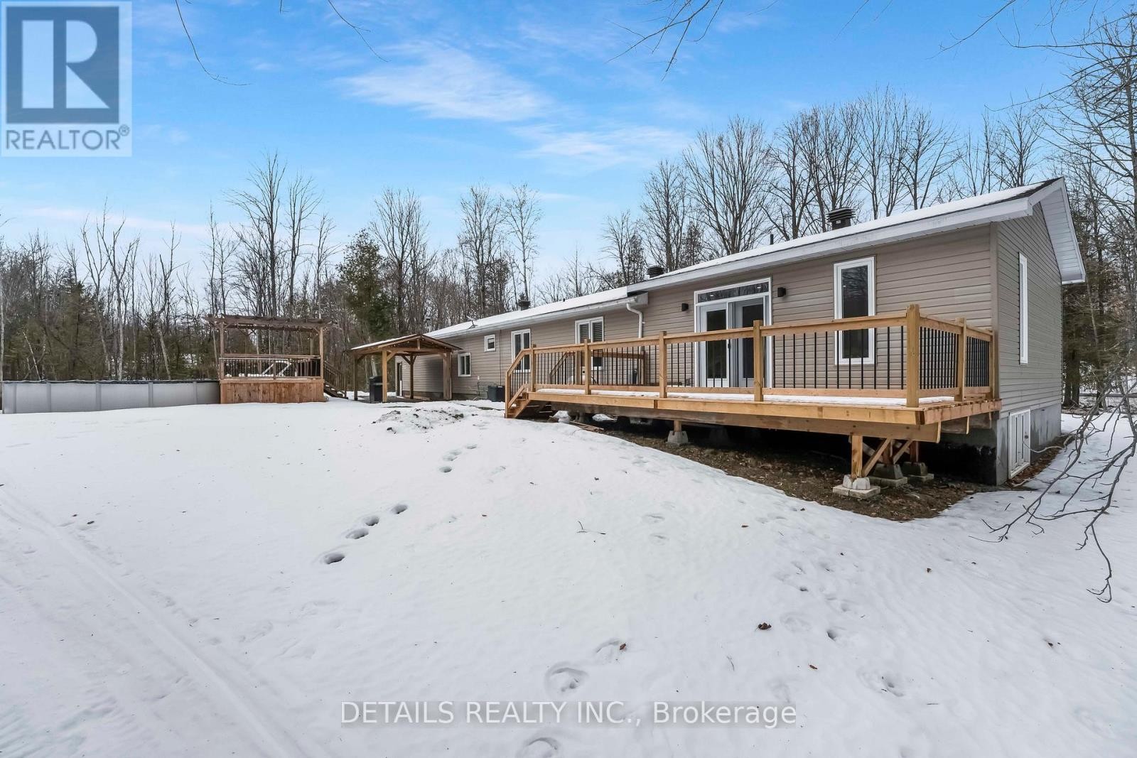 












387 CAMPBELL SIDE ROAD

,
Mississippi Mills,




Ontario
K0A3L0

