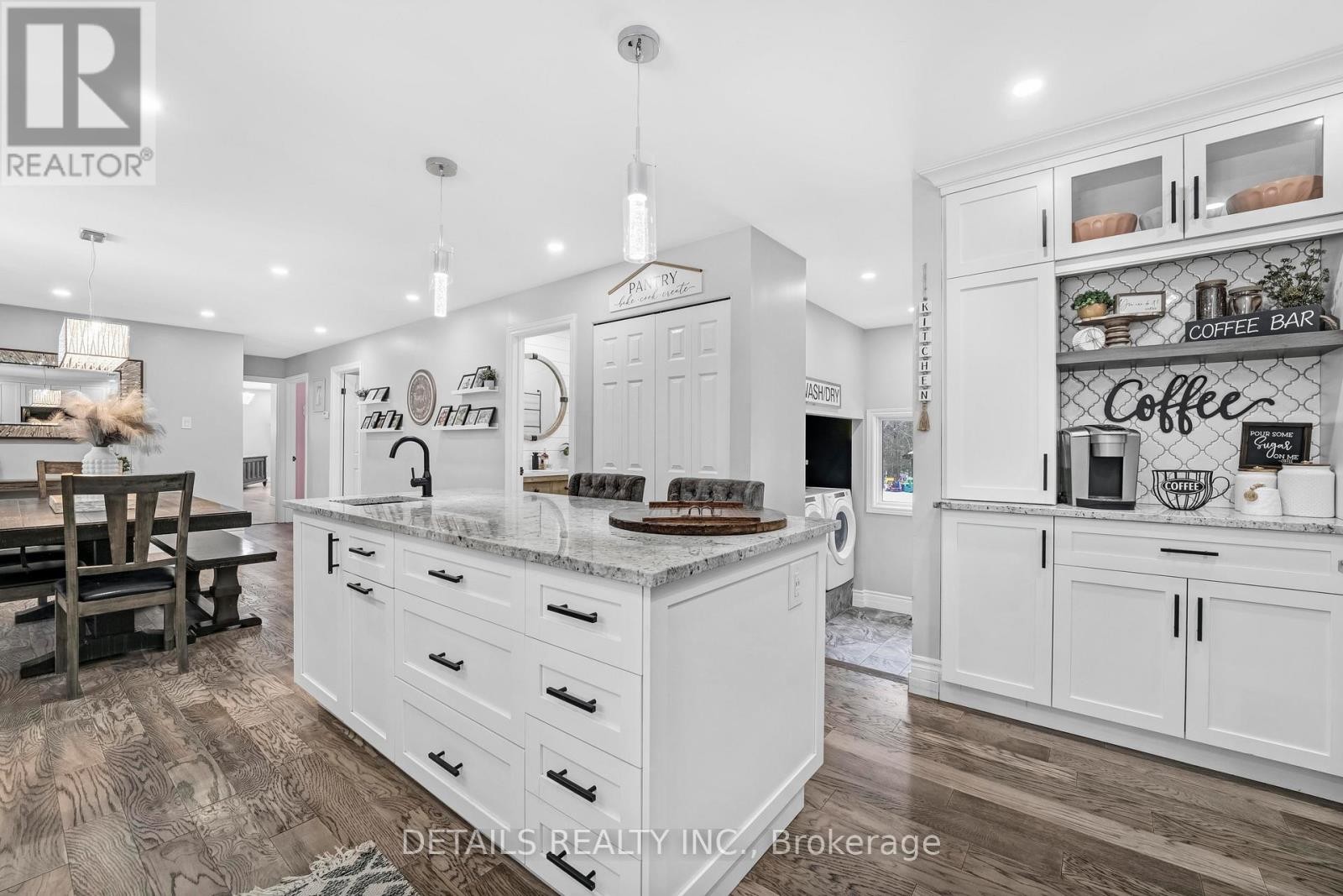 












387 CAMPBELL SIDE ROAD

,
Mississippi Mills,




Ontario
K0A3L0

