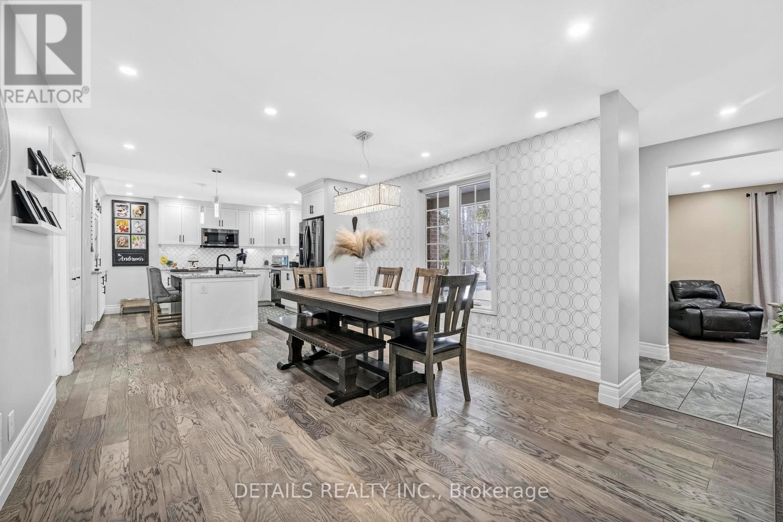 












387 CAMPBELL SIDE ROAD

,
Mississippi Mills,




Ontario
K0A3L0

