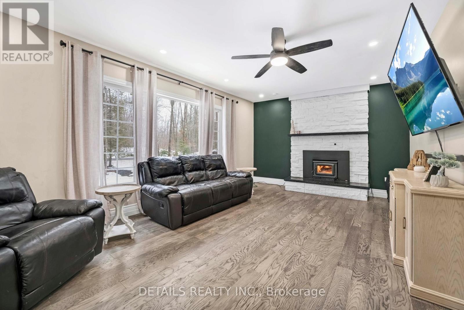 












387 CAMPBELL SIDE ROAD

,
Mississippi Mills,




Ontario
K0A3L0

