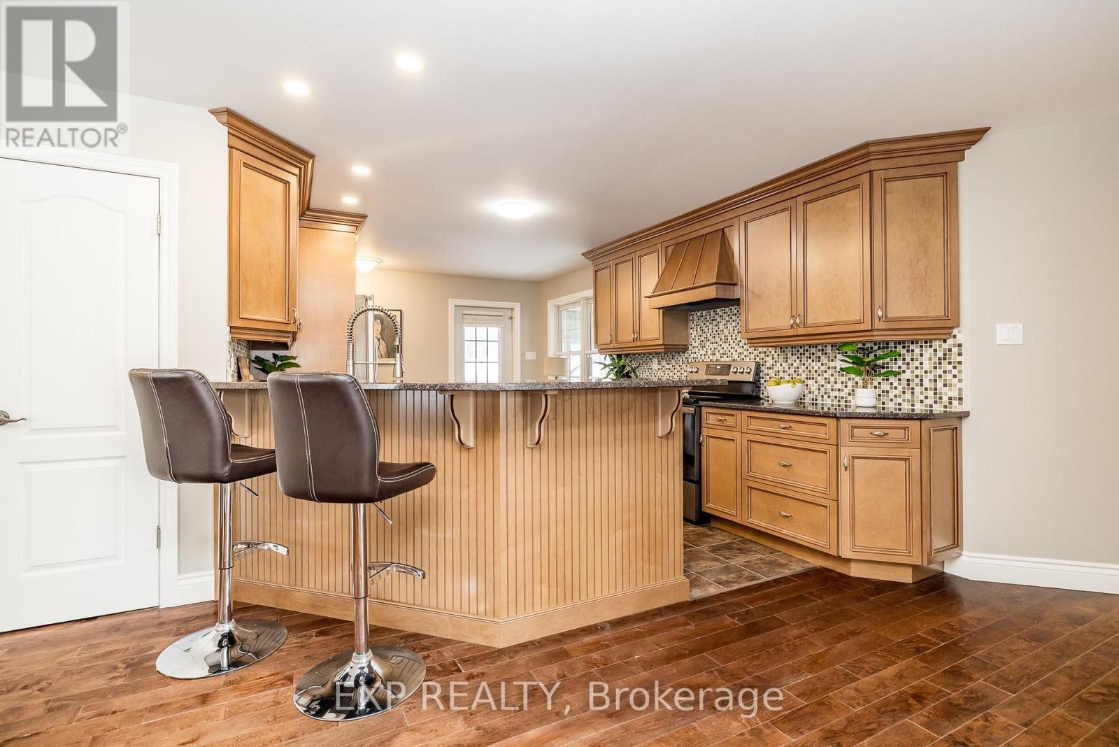 












74 MALCOLM STREET

,
Mississippi Mills,




Ontario
K0A1A0

