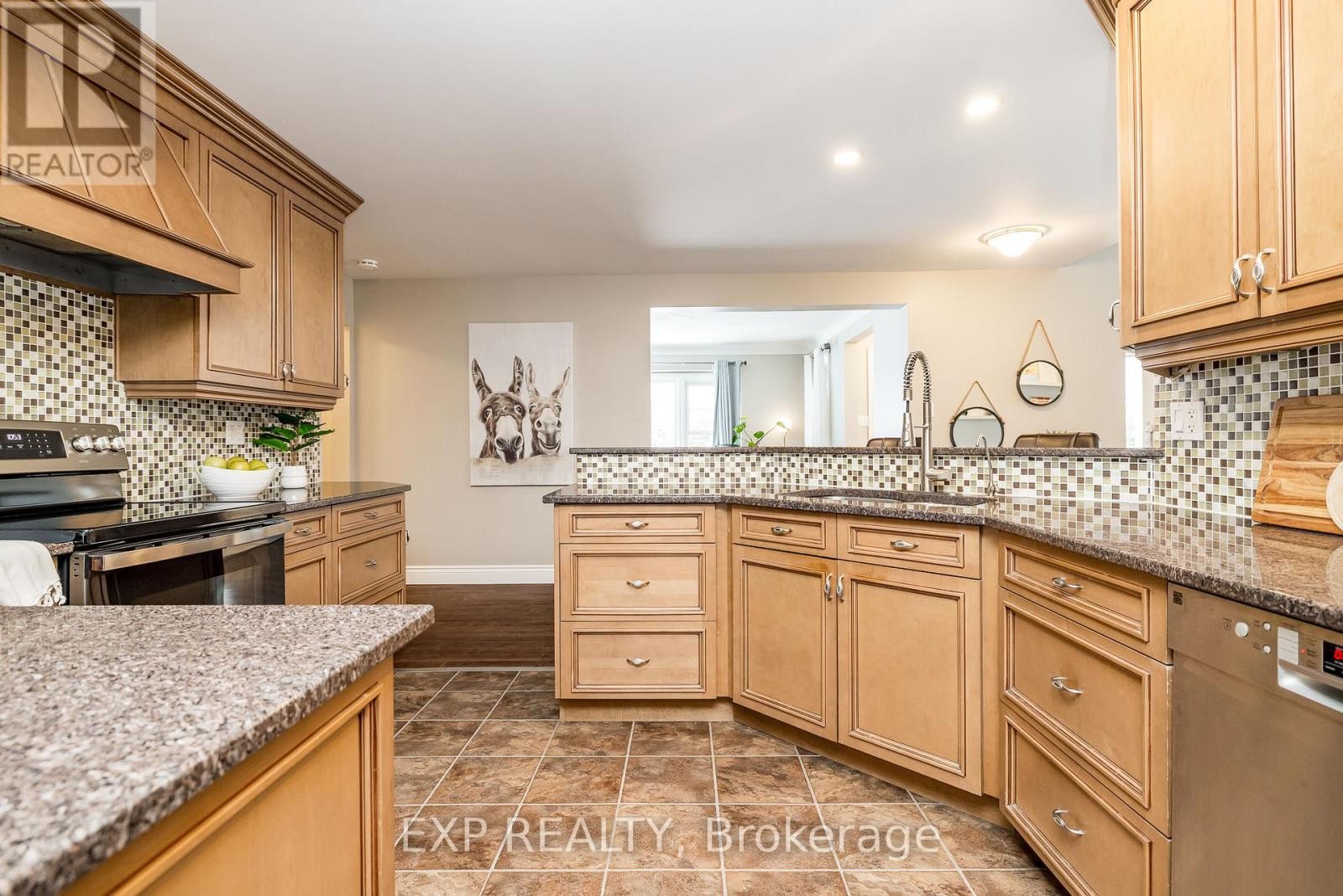 












74 MALCOLM STREET

,
Mississippi Mills,




Ontario
K0A1A0

