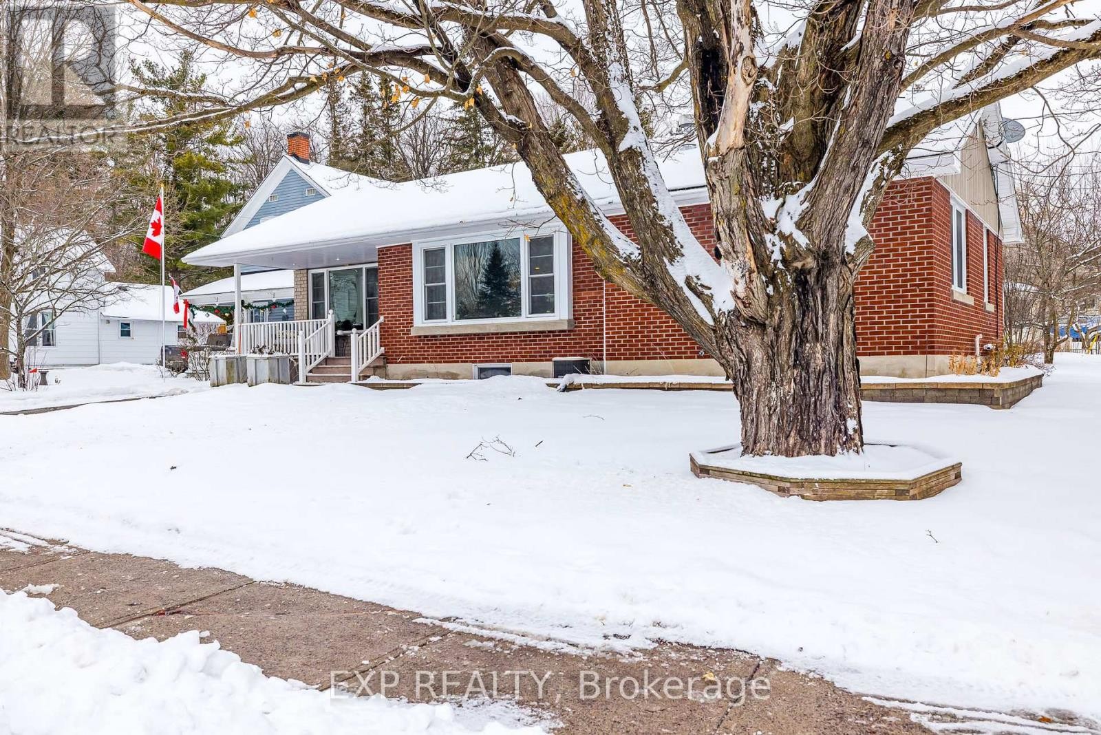 












74 MALCOLM STREET

,
Mississippi Mills,




Ontario
K0A1A0

