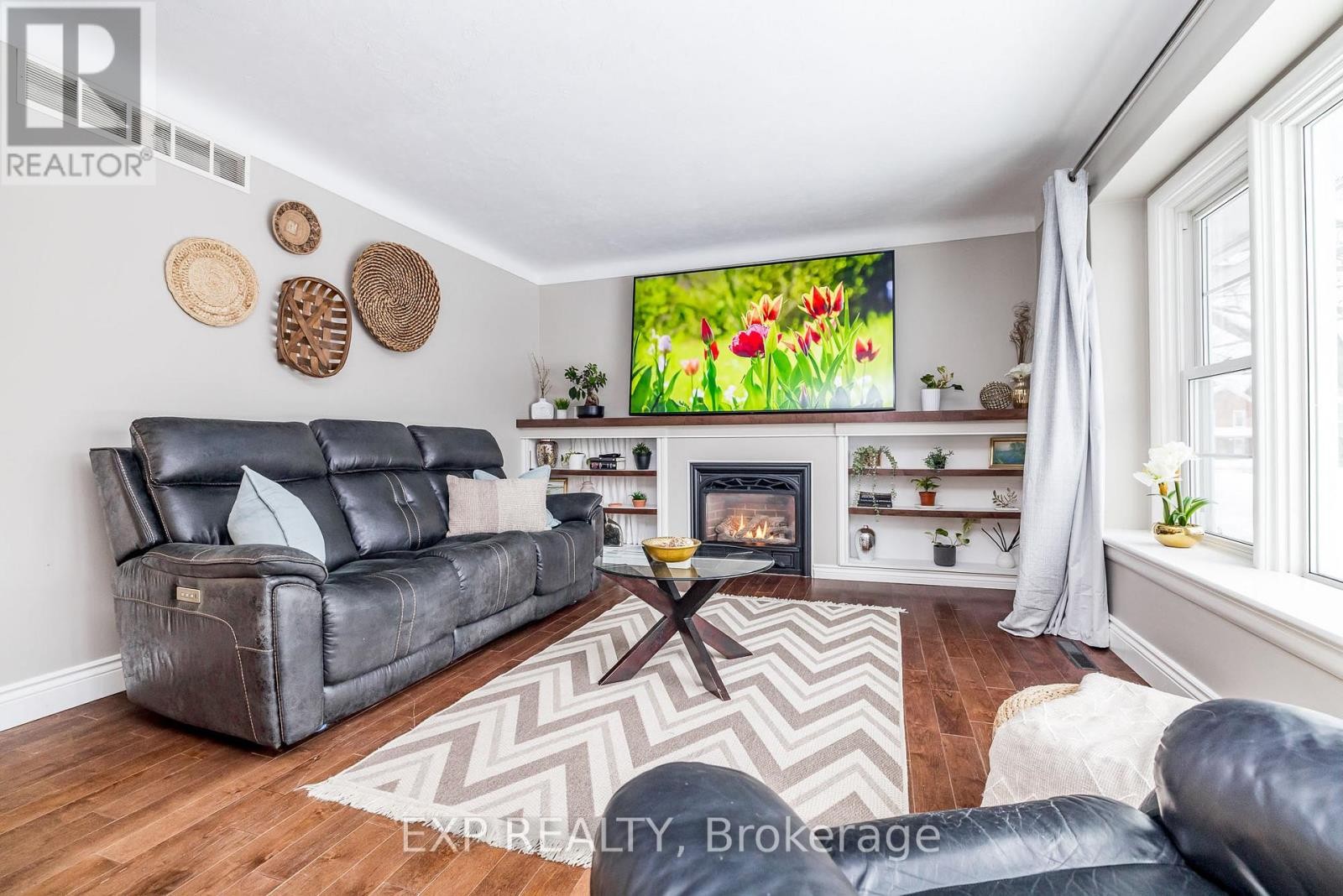 












74 MALCOLM STREET

,
Mississippi Mills,




Ontario
K0A1A0

