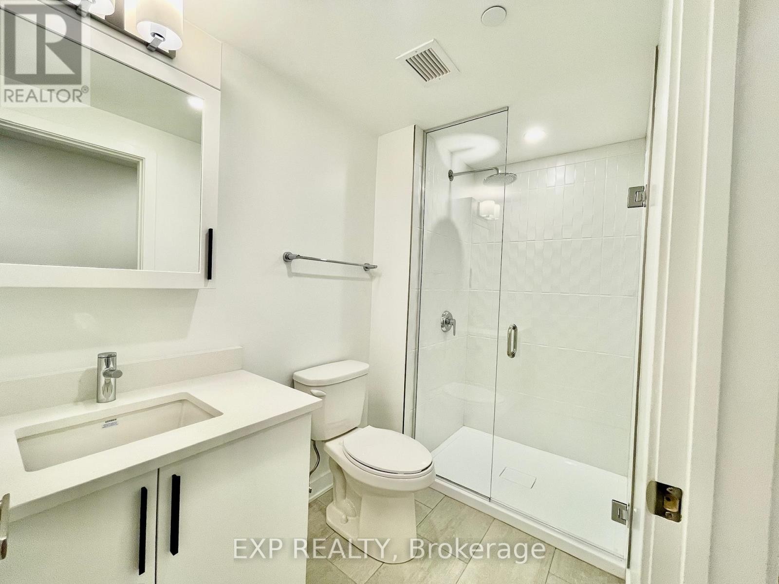 












1608 - 340 QUEEN STREET

,
Ottawa,




Ontario
K1R0G1

