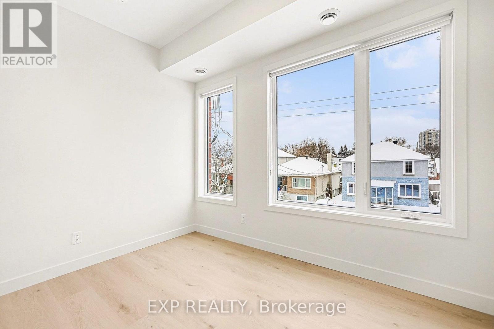 












6 - 79 MARQUETTE AVENUE

,
Ottawa,




Ontario
K1L5J9

