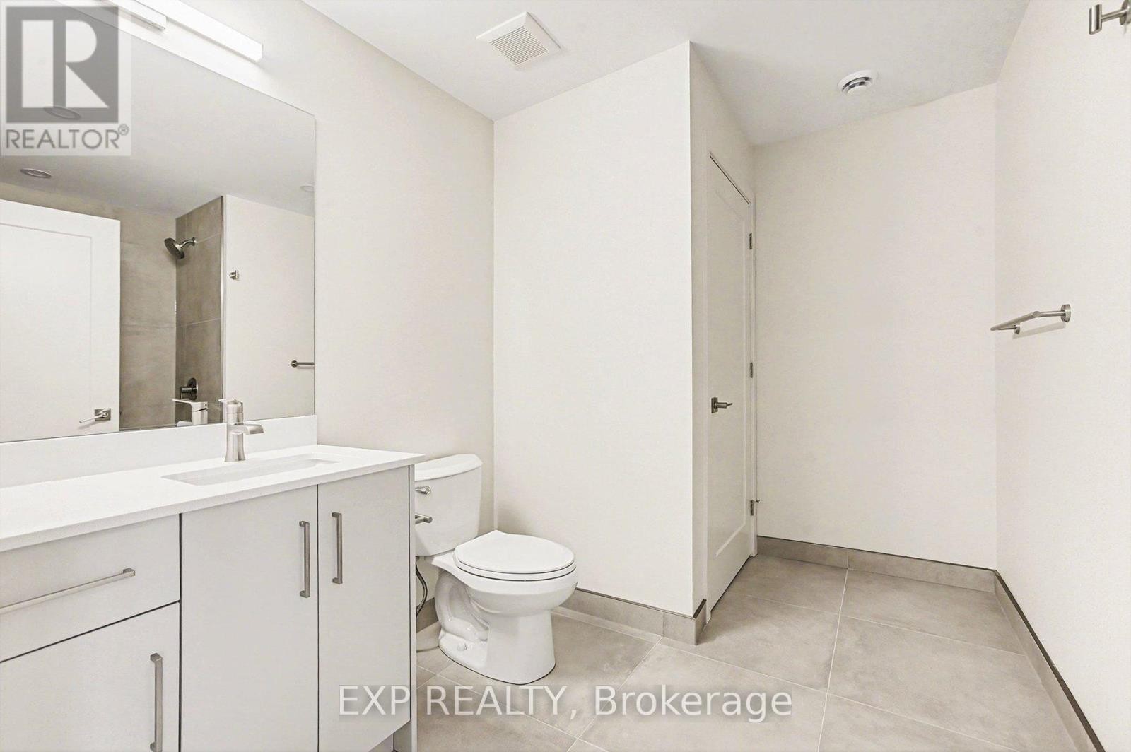 












4 - 79 MARQUETTE AVENUE

,
Ottawa,




Ontario
K1L5J9

