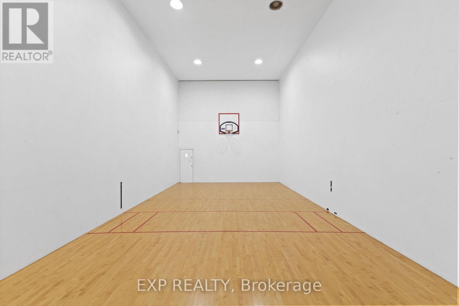 












304 - 270 BRITTANY DRIVE

,
Ottawa,




Ontario
K1K4M3

