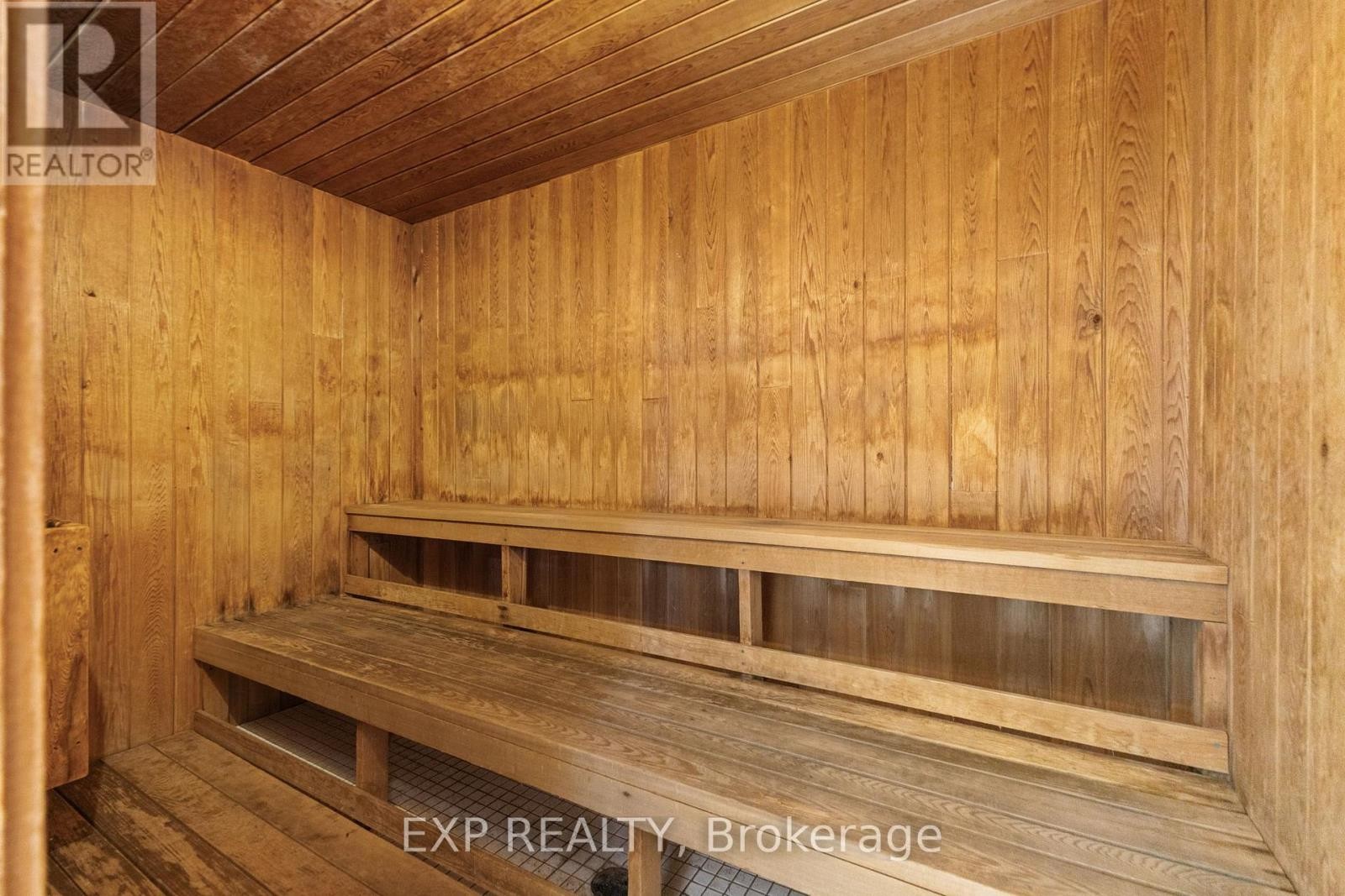 












304 - 270 BRITTANY DRIVE

,
Ottawa,




Ontario
K1K4M3

