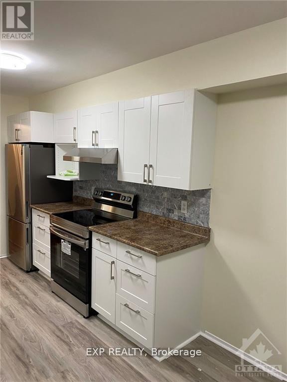 












278 STONEWAY DRIVE

,
Ottawa,




Ontario
K2G6B8

