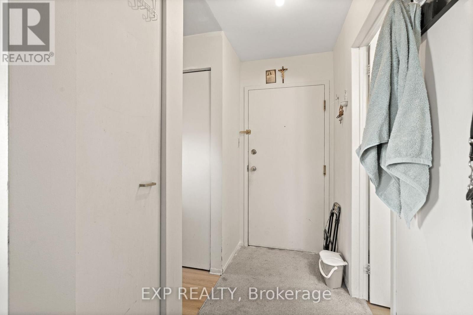 












209 - 214 VIEWMOUNT DRIVE

,
Ottawa,




Ontario
K2E7X3

