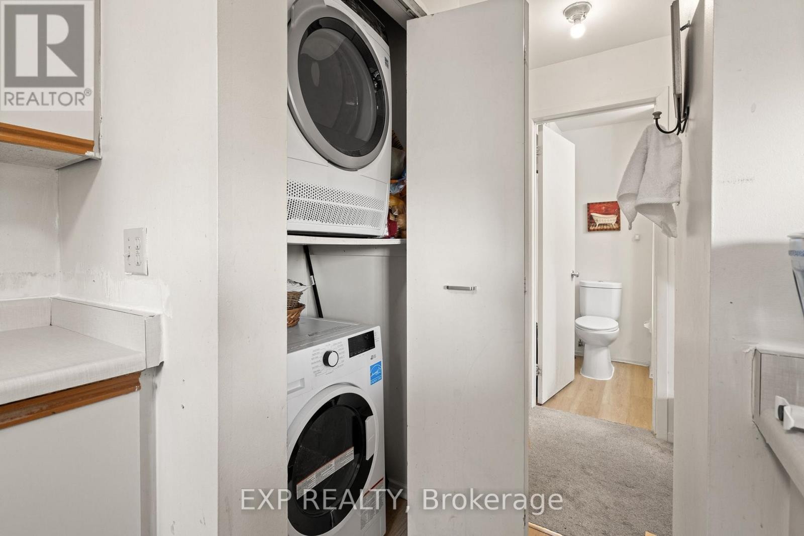 












209 - 214 VIEWMOUNT DRIVE

,
Ottawa,




Ontario
K2E7X3

