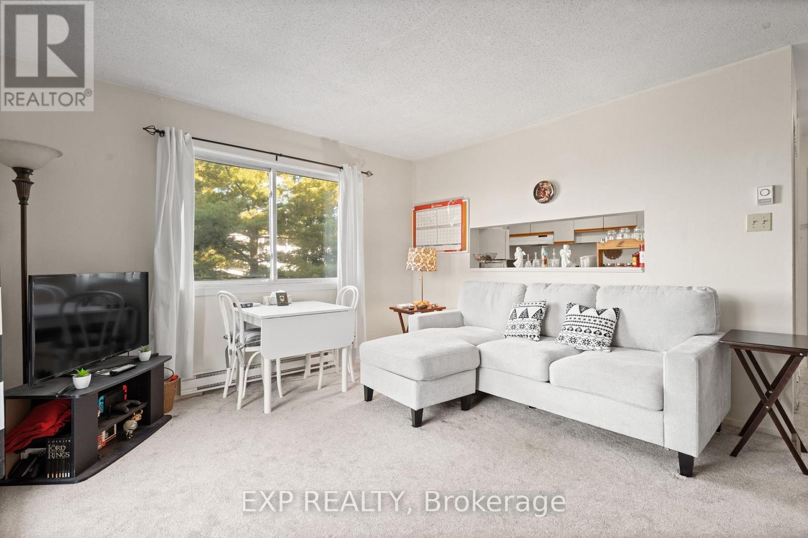 












209 - 214 VIEWMOUNT DRIVE

,
Ottawa,




Ontario
K2E7X3

