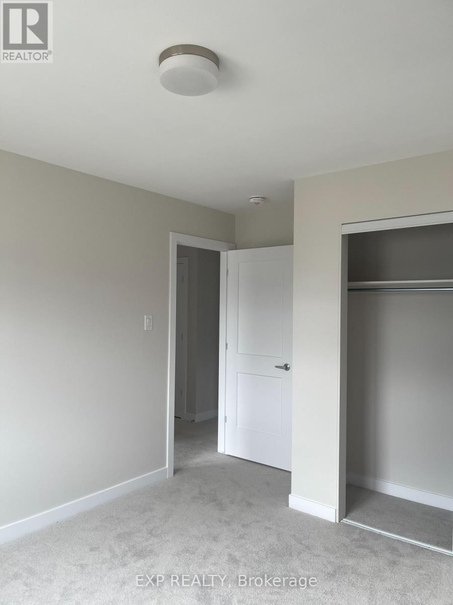 












510 OLDENBURG AVENUE

,
Ottawa,




Ontario
K0A2Z0

