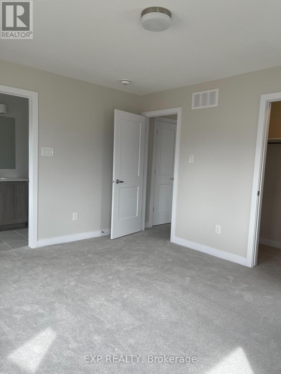 












510 OLDENBURG AVENUE

,
Ottawa,




Ontario
K0A2Z0

