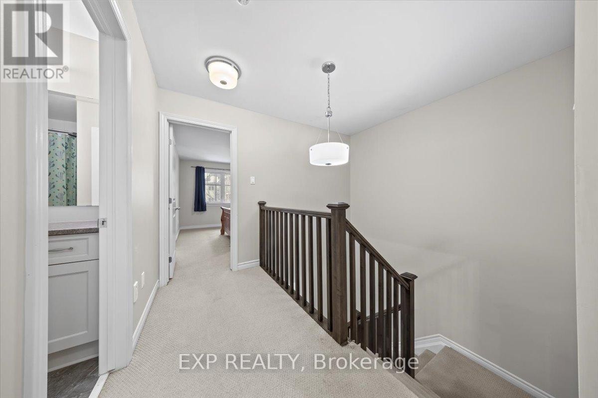 












357 ALASKEN DRIVE

,
Ottawa,




Ontario
K1T0M4

