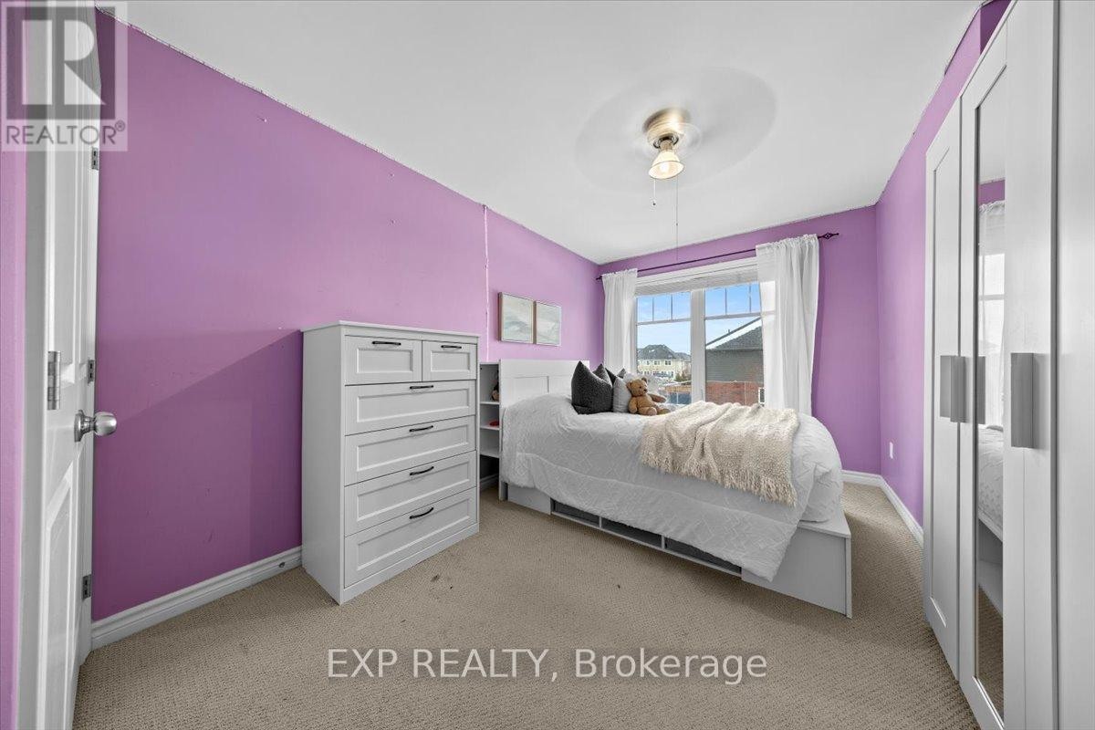 












357 ALASKEN DRIVE

,
Ottawa,




Ontario
K1T0M4

