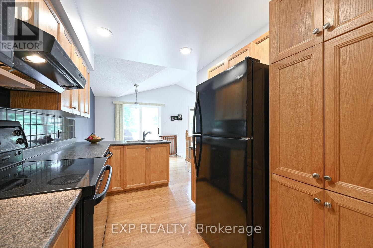 












677 WILDSHORE CRESCENT

,
Ottawa,




Ontario
K1V1Y1

