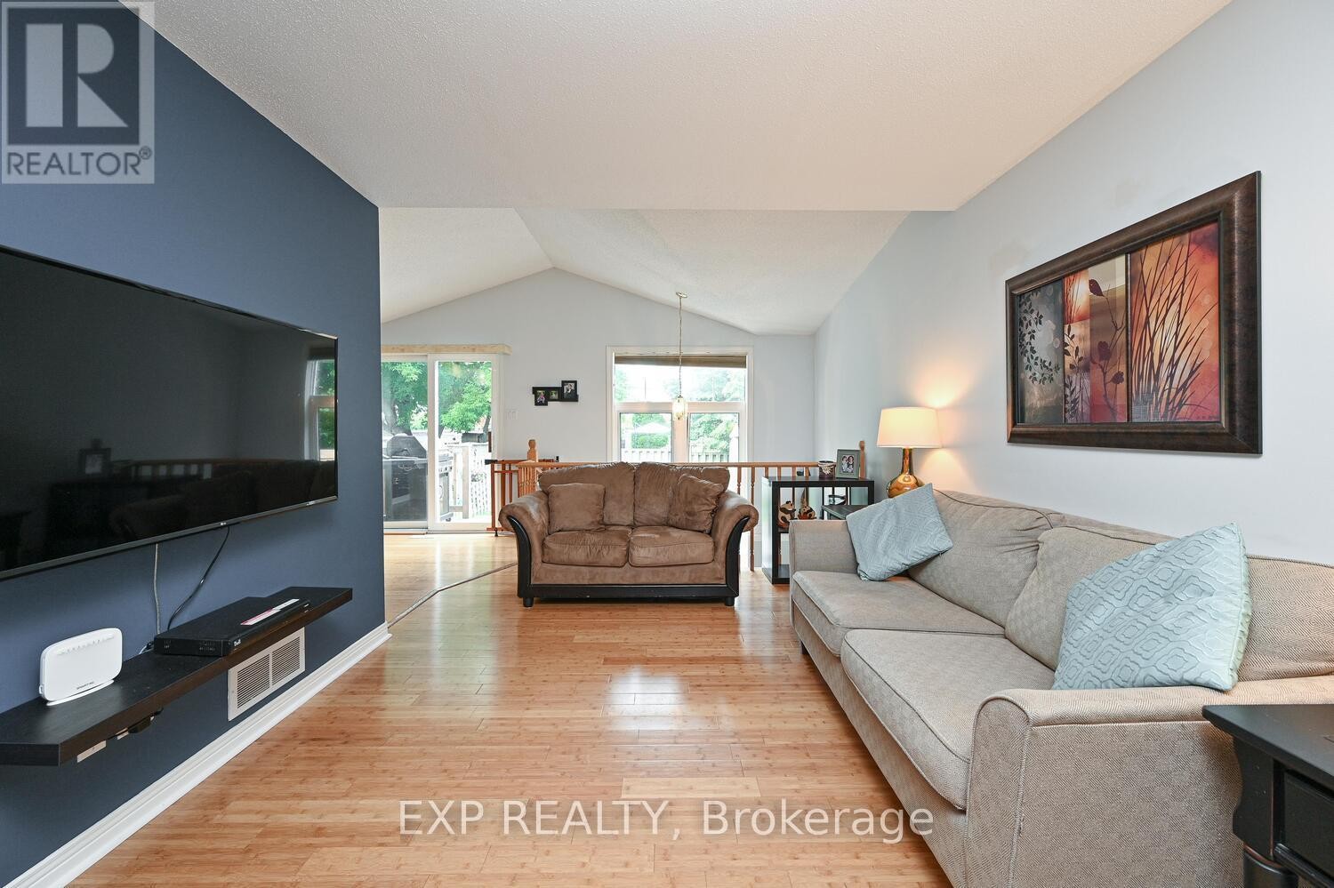 












677 WILDSHORE CRESCENT

,
Ottawa,




Ontario
K1V1Y1

