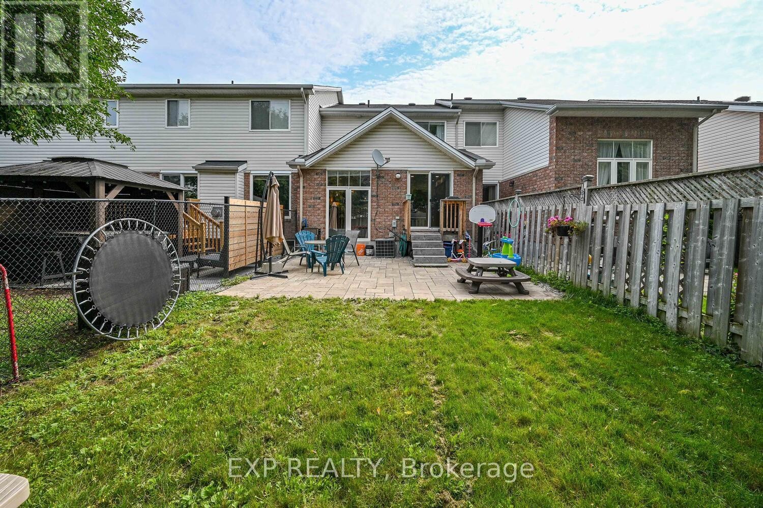 












677 WILDSHORE CRESCENT

,
Ottawa,




Ontario
K1V1Y1

