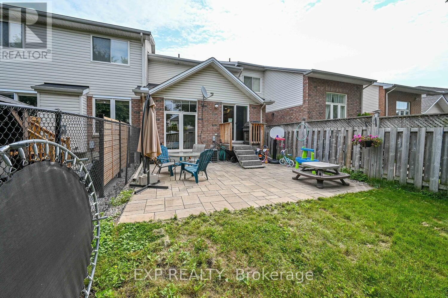 












677 WILDSHORE CRESCENT

,
Ottawa,




Ontario
K1V1Y1

