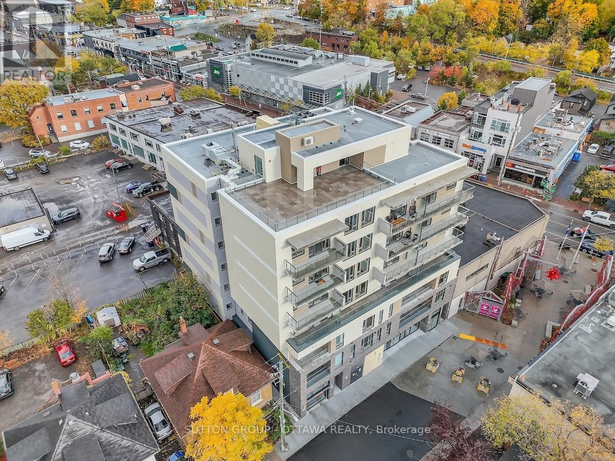 












507 - 399 WINSTON AVENUE

,
Ottawa,




Ontario
K2A1Y8

