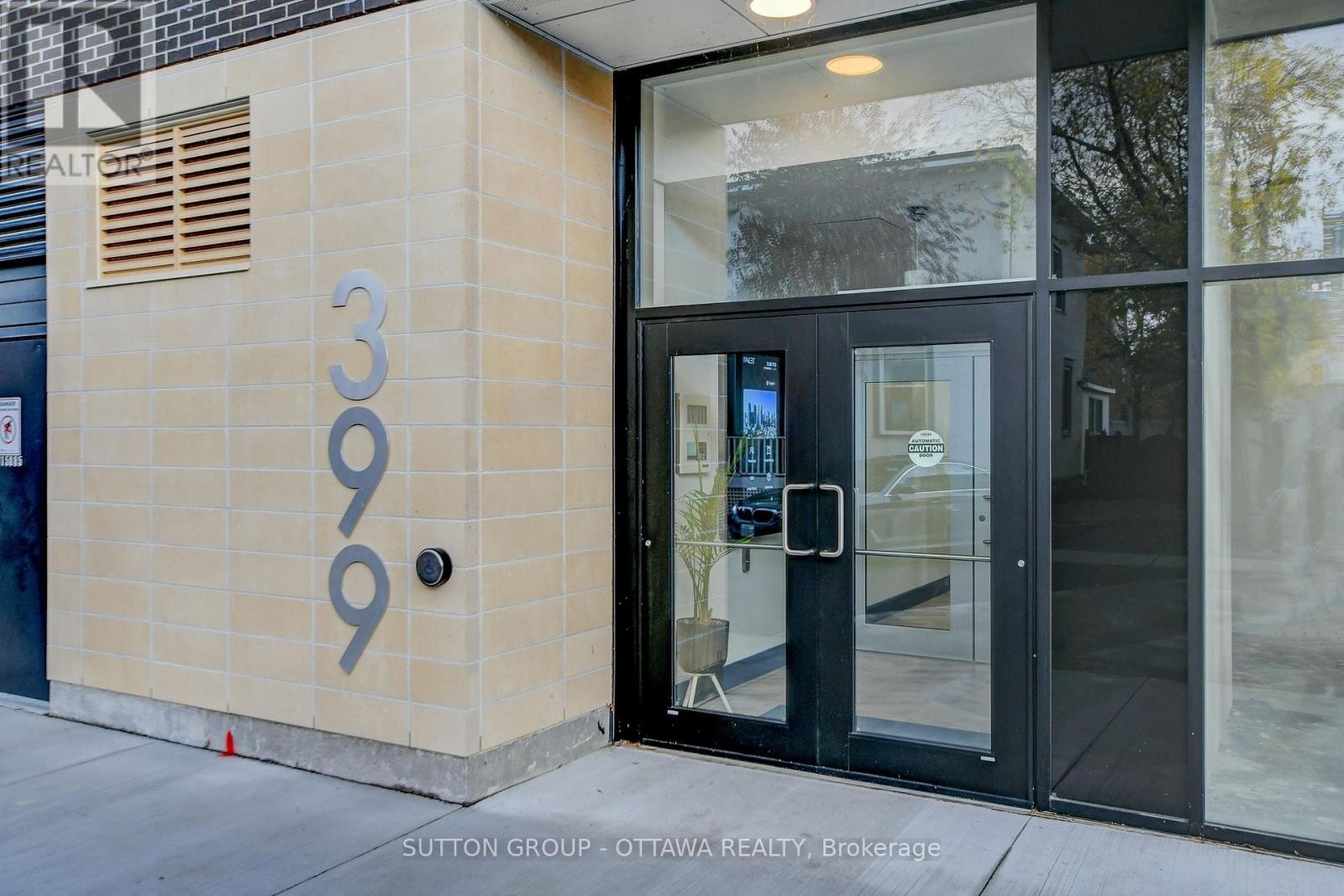 












507 - 399 WINSTON AVENUE

,
Ottawa,




Ontario
K2A1Y8

